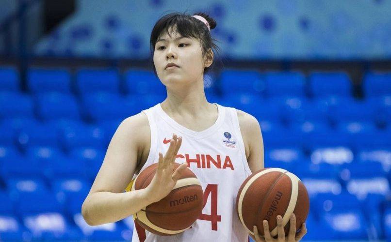 （中国女蓝大名单）中国女篮公布大名单，亚洲杯两大主力缺席，刘禹彤还不够格插图